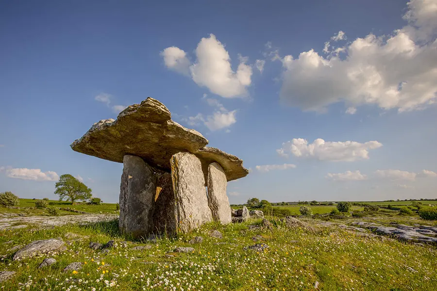 Poulnabrone Dolmen, Co